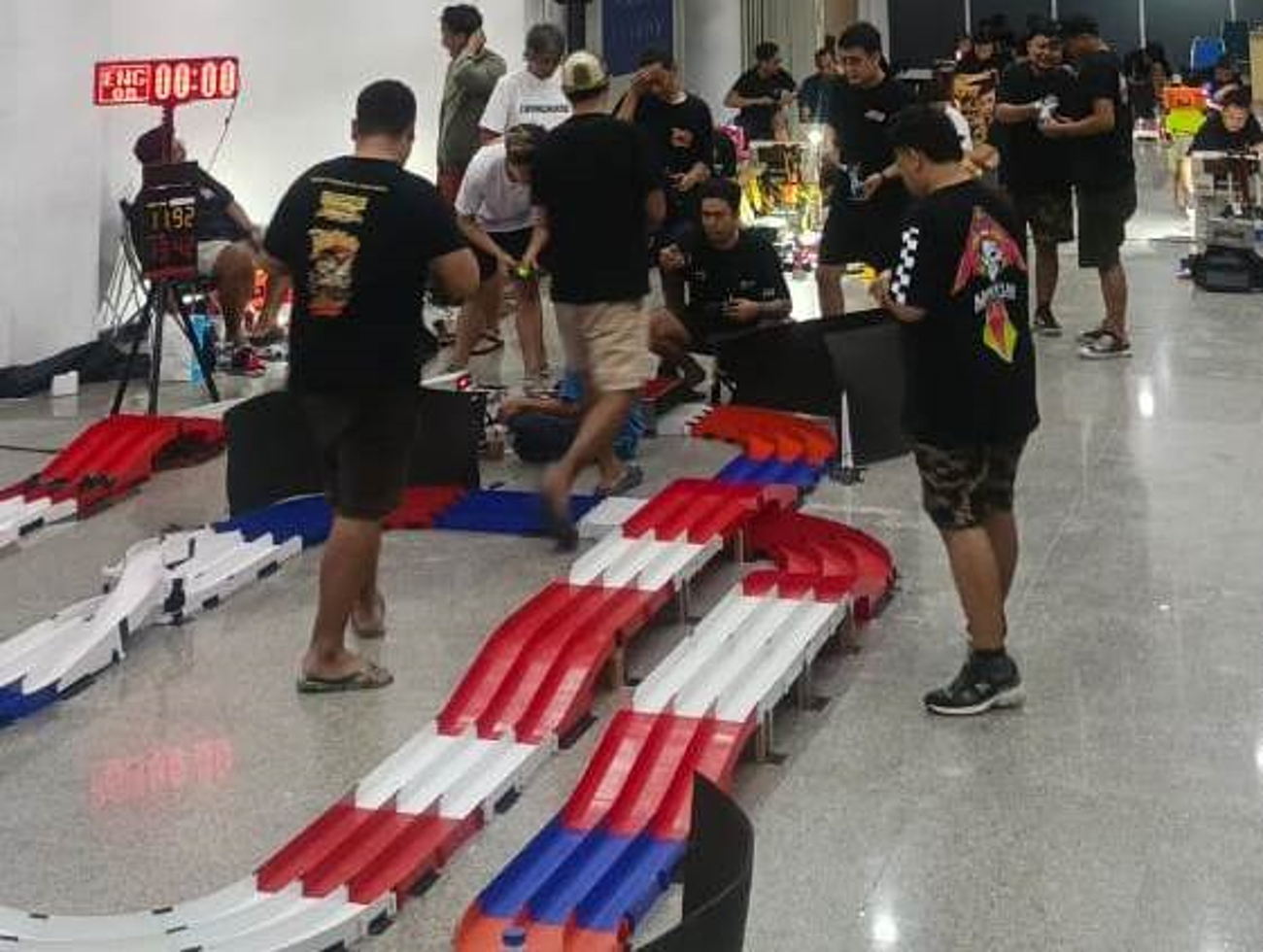 Keseruan peserta turnamen bertajuk Nobitakun Sowan ing Solo pada Sabtu (30/8/2025) di Radya Litera Griya Solopos. (Istimewa/Danar Putro)