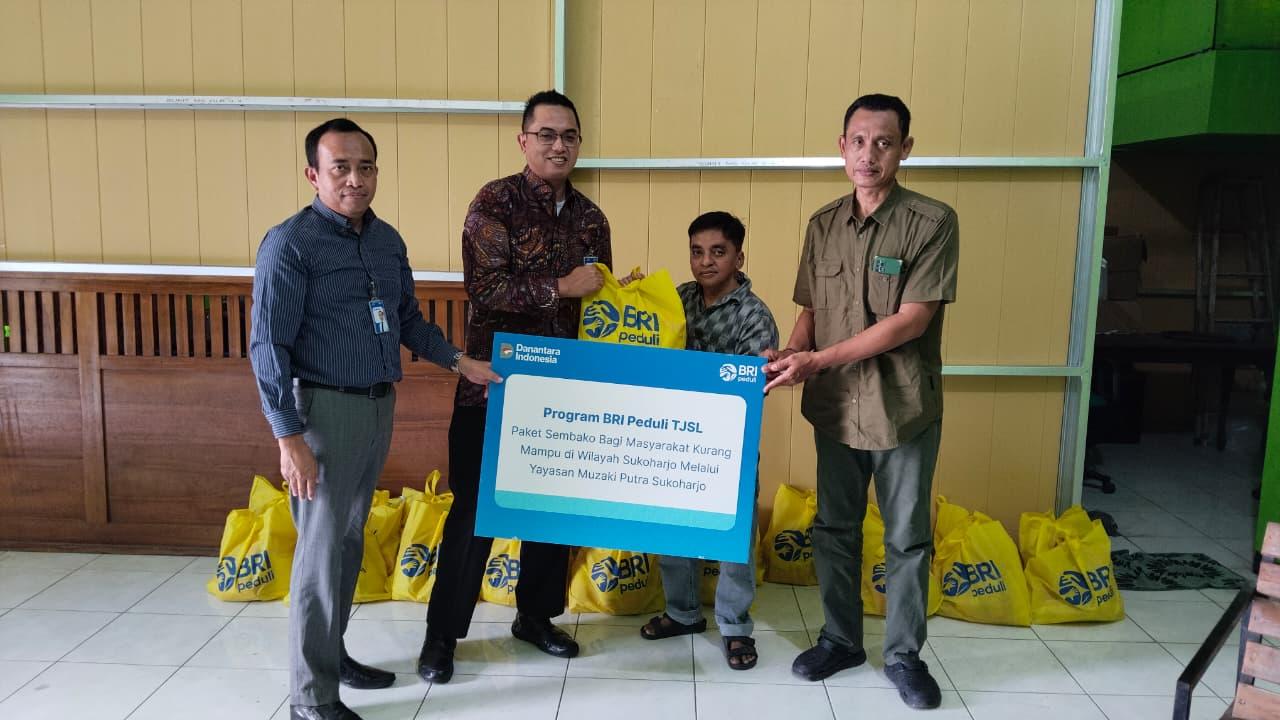 BRI Sukoharjo Salurkan 3.500 Paket Sembako dalam Program CSR Ramadhan ...