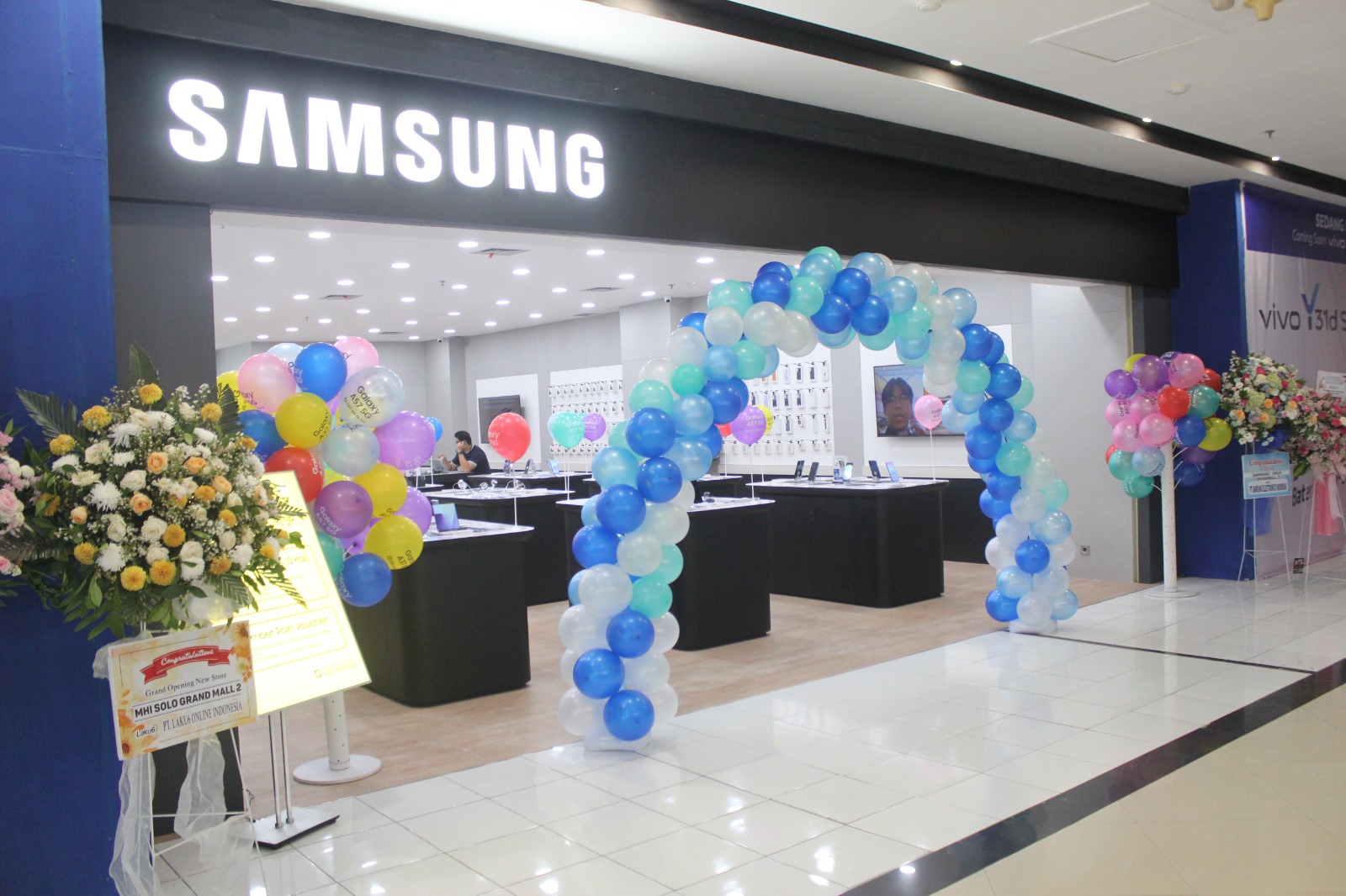 Re-opening Samsung Store di NEO Solo Grand Mall. (Istimewa)