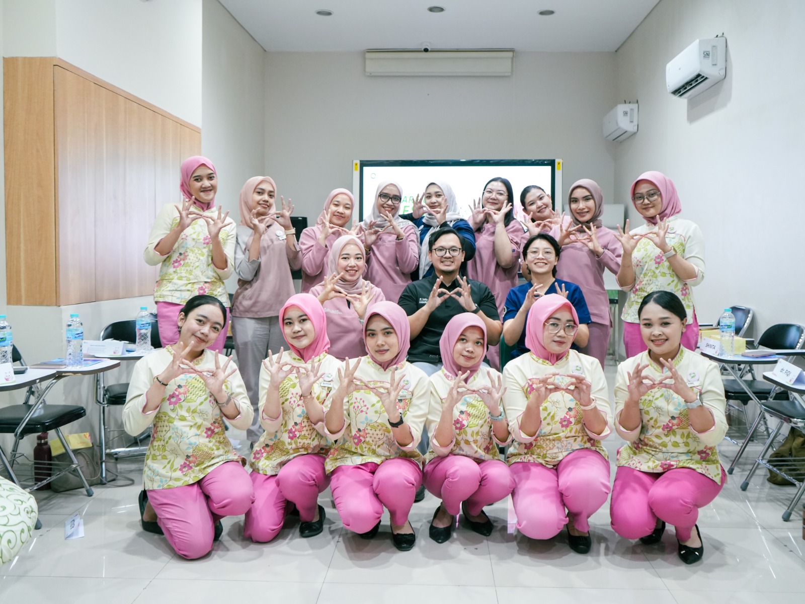 Pelatihan Teori dan Simulasi Penanganan Kegawatdarururatandi Eterniskin Sriwedari, Solo, Rabu (30/9/2026). (Espos/Magdalena Naviriana Putri)